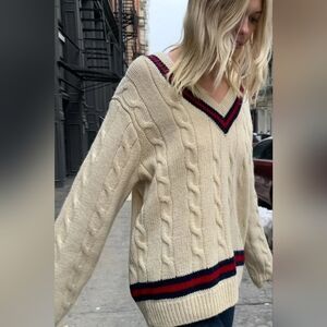 Brandy Melville Nikki V-Neck Sweater